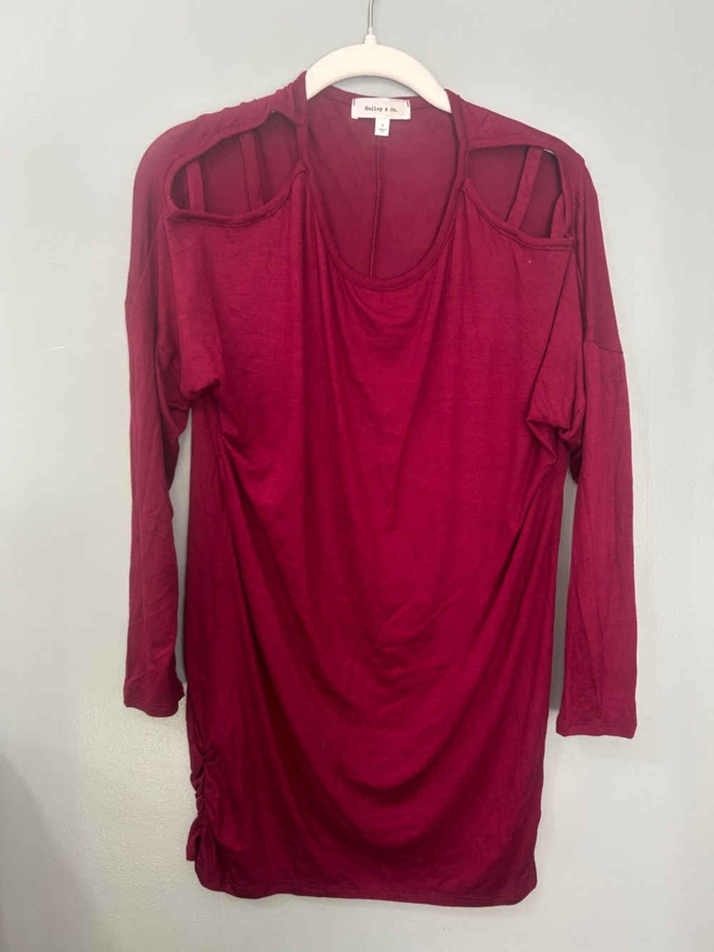 Bailey & Oliva Burgundy Cold-Shoulder Long Sleeve Top